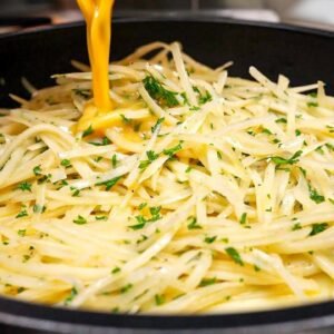 Zemiaky s vajíčkami! Len pár základných ingrediencií! Jednoduchý, rýchly a veľmi...