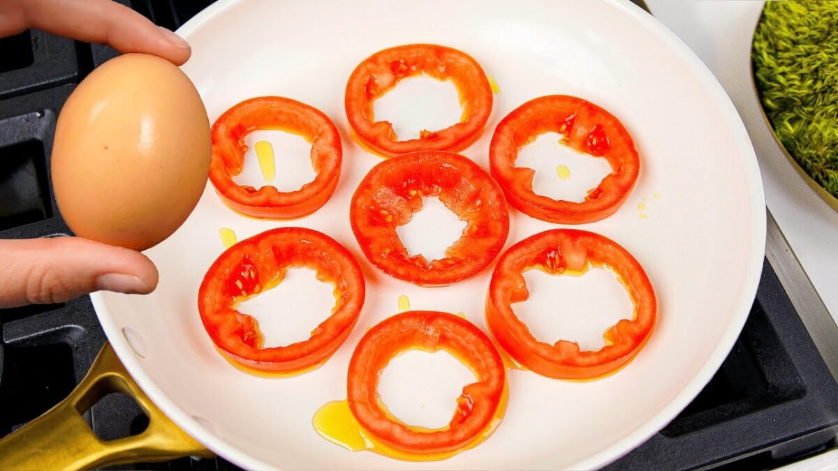 1752799829_maxresdefault.jpg Ak máš 2 vajcia, priprav si tento super jednoduchý snack. Jednoduchý recept na raňajky, obed alebo večeru.