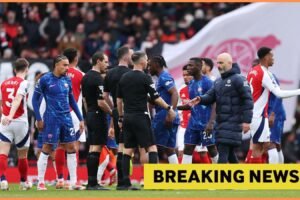 Chelsea a Arsenal by mohli obnoviť záujem o Xaviho Simonsa.