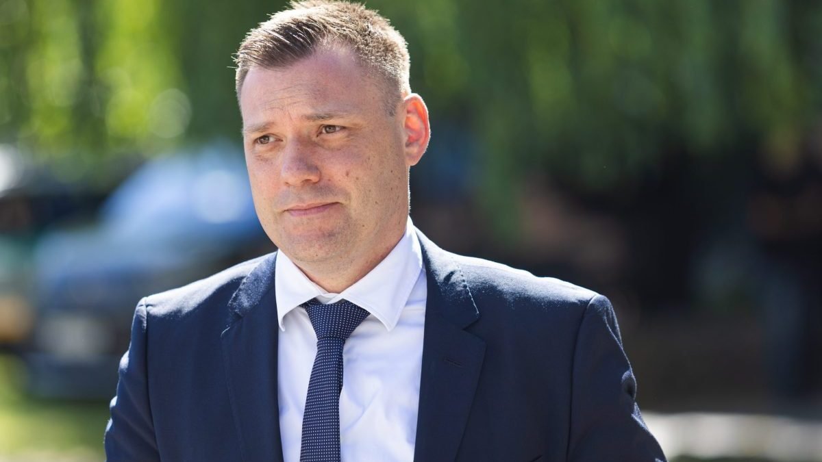 Greenpeace vyzýva T. Tarabu, aby začal riešiť klimatickú krízu.