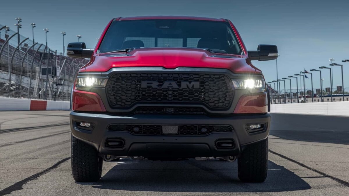 Hemi V-8 Ram 1500 je výbušne populárny.