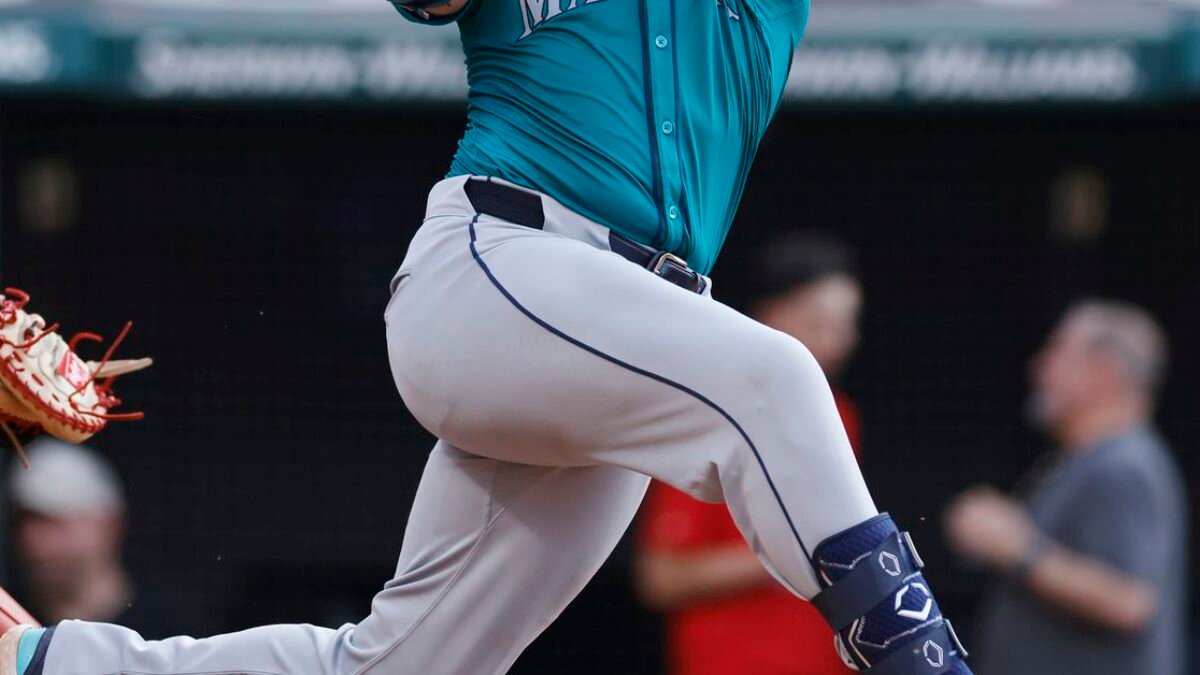 Hráči Mariners oslavovali Cala Raleigha s prezývkou ‚Big Dumper‘ walk-up hudbou s tématikou zadku.