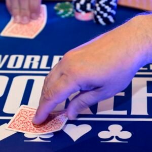 Svetová séria pokeru otrasená podvodným škandálom a bezprecedentným rozsudkom.
