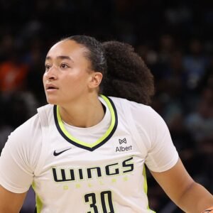 Strážkyňa WNBA, trikrát uvoľnená v tejto sezóne, podpísala zmluvu do konca sezón...
