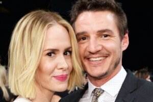Sarah Paulsonová a Pedro Pascal a ich krásne priateľstvo: časová os