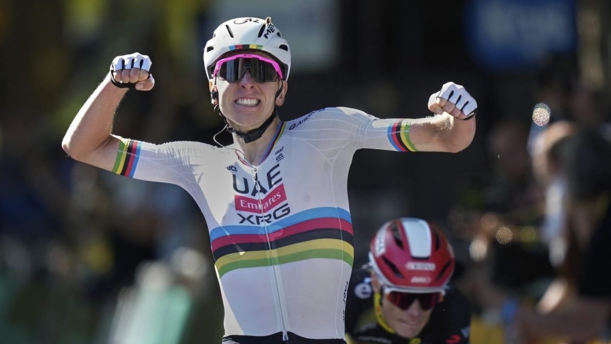 Cycling_Tour_de_France509709-1-scaled-e1751989481602.jpg Pogačar vyhral štvrtú etapu na TDF a slávil 100. triumf v kariére.