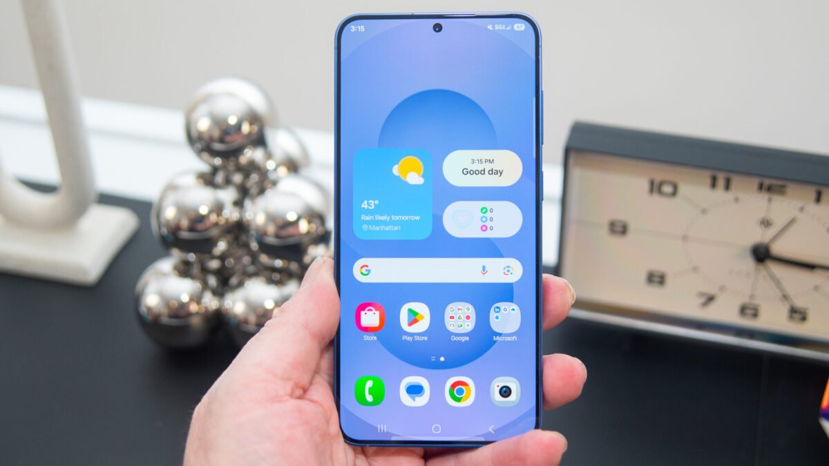 Dosť bolo zlých aktualizácií softvéru: Nádej v iOS 26 a One UI 8
