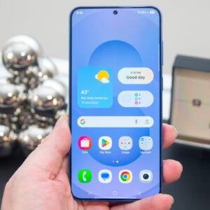 Dosť bolo zlých aktualizácií softvéru: Nádej v iOS 26 a One UI 8