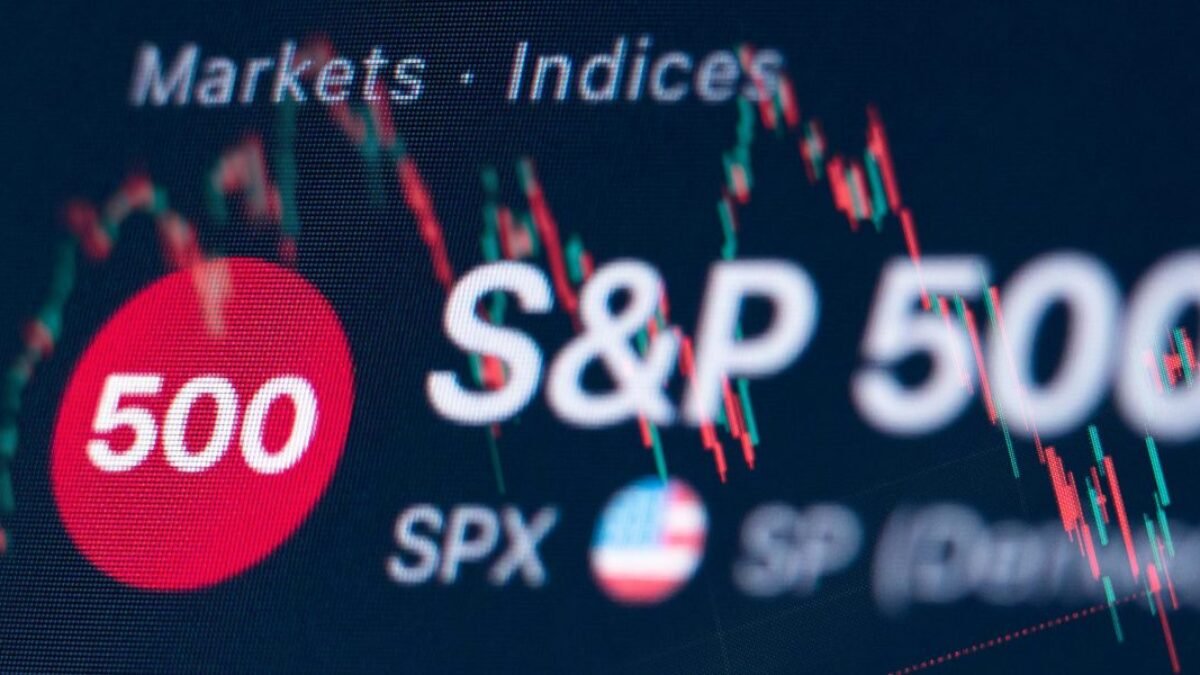 Kyla Scanlon vkladá 50 dolárov každý mesiac do S&P 500 bez ohľadu na to, čo sa deje.