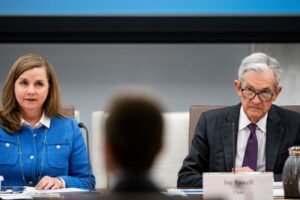 Predstavitelia Fedu sa čoraz viac vyjadrujú – a rozchádzajú – v názoroch na zniž...