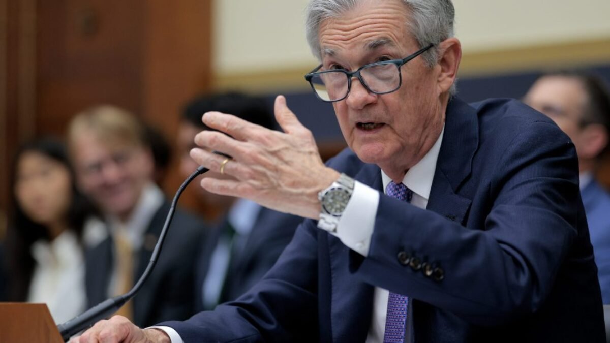 Trump povedal, že Jerome Powell by mal „okamžite odstúpiť“.
