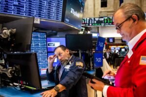 Burzové futures dnes: Dow klesá, keď Trumpovi úradníci signalizujú malý priestor...