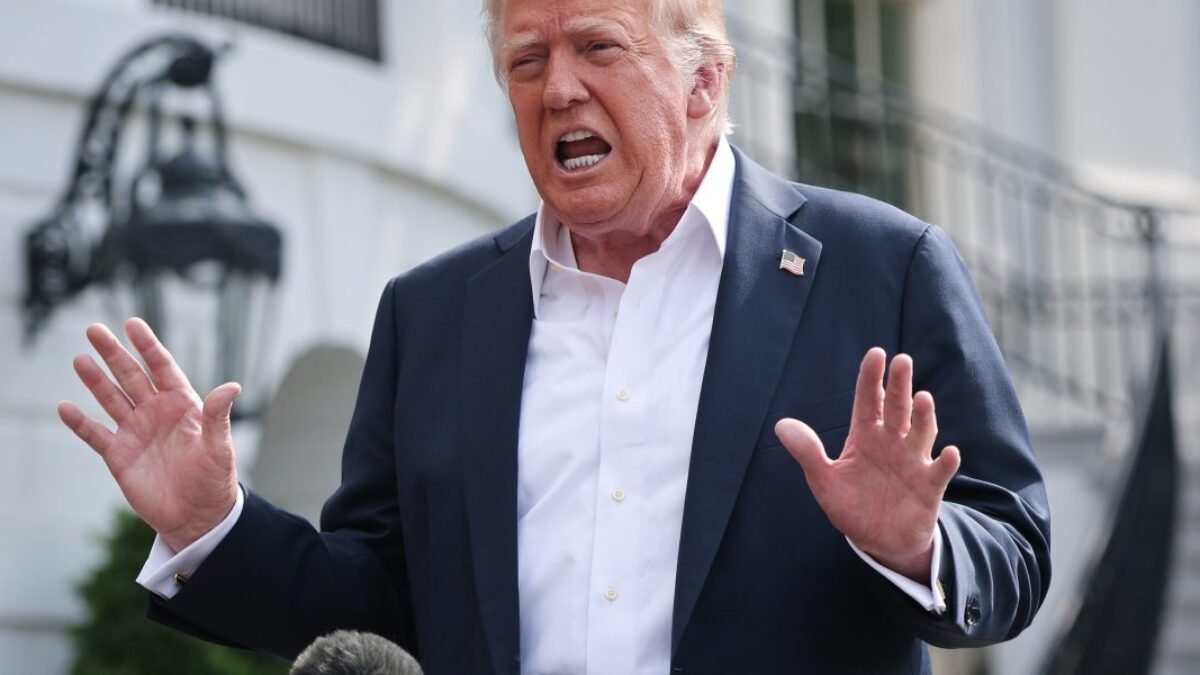 Trumpove ambície sa stretávajú s Epsteinom, Fed-om a obavami o zdravie.