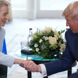 Európa sa vzdáva Trumpovi (a tak si zabezpečuje víťazstvo zadnými dvierkami).