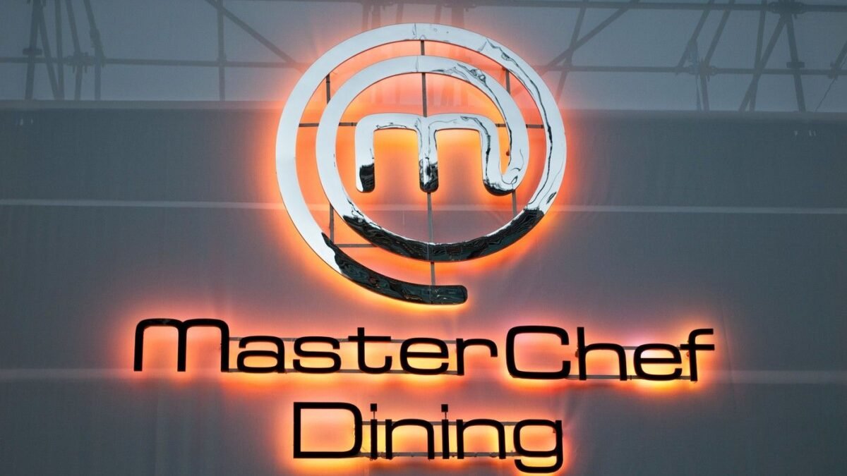 Koniec jednej éry. Hviezdu MasterChefa grilujú kvôli sexuálnemu obťažovaniu