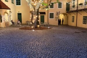 Kultúrne centrum Modra: Vážení diváci letného Kina Mier,