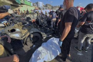 Izrael pokračuje v opakovaných bombardovaniach Libanonu.