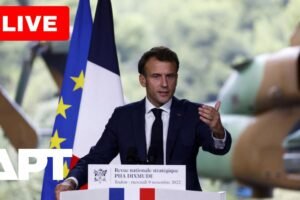 Macron oslovil francúzske vojská pred Bastille Day