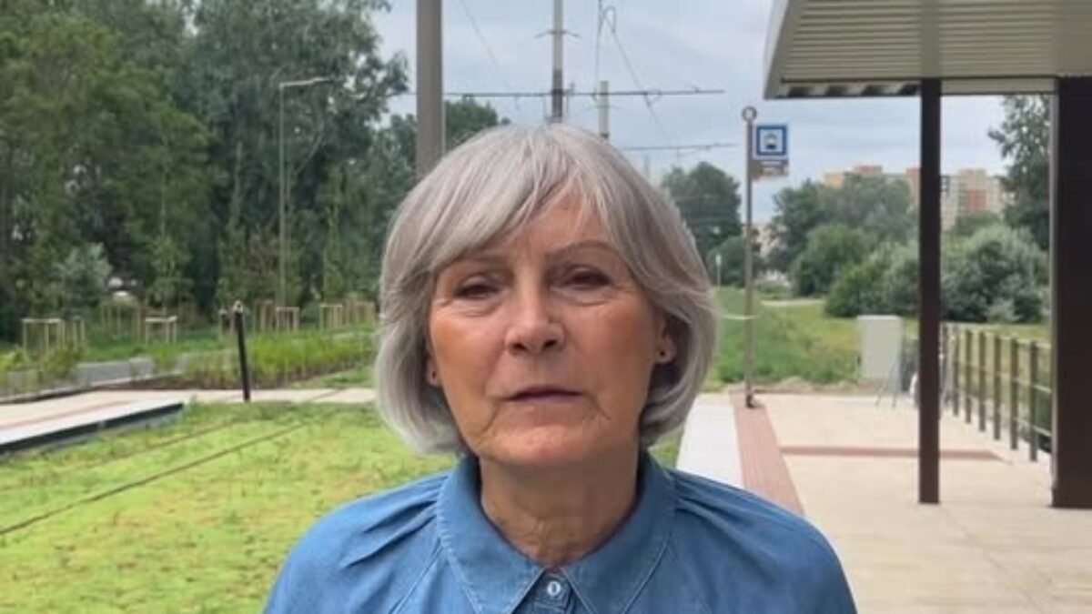 Mesto Bratislava: Spustenie novej električkovej trate v Petržalke sa blíži! Mesto Bratislava: Spustenie novej električkovej trate v Petržalke sa blíži! Už 27. júla ju rozozvučia zvončeky Škody 30T ForCity Plus.