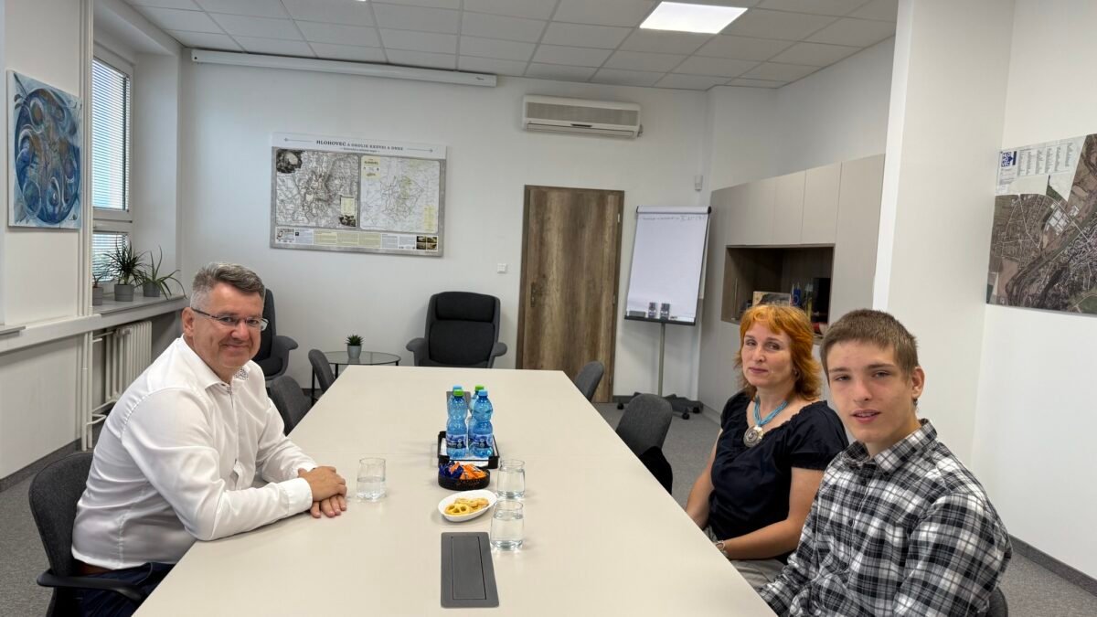 Mesto Hlohovec: Primátor poďakoval za výnimočný úspech deviatakovi zo ZŠ Podzámska