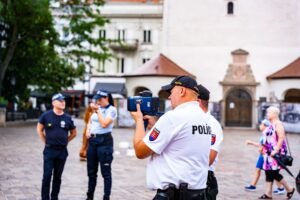 Mesto Košice: KOLOBEŽKÁR NA HLAVNEJ TRIELIL TAKMER TRIDSIATKOU, SPOMALILA HO AŽ ...