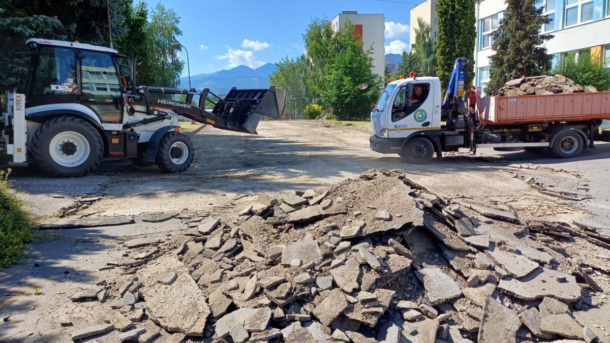 Mesto Liptovský Mikuláš: Oprava schodov a komunikácií nielen za milión Mesto Liptovský Mikuláš: Oprava schodov a komunikácií nielen za milión