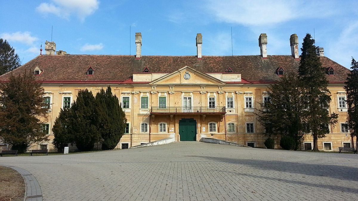 Mesto Malacky: Mesto hľadá zamestnanca na pozíciu referenta školského úradu