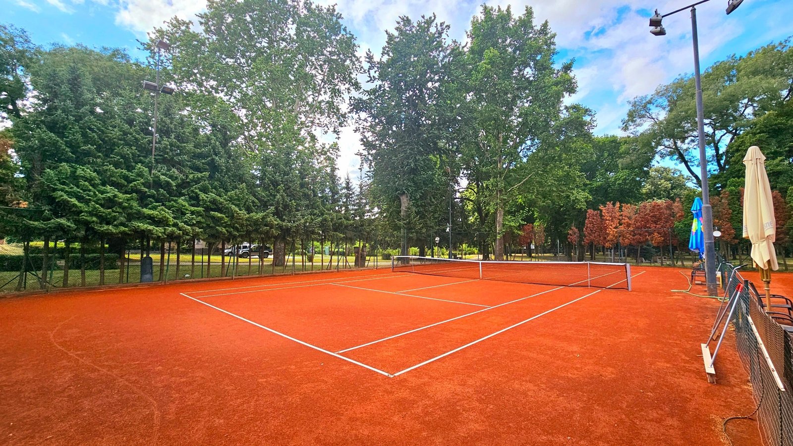 Mesto Topoľčany: Škrátený názov: TENIS SRDCE MESTA
