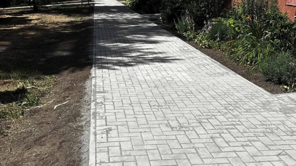 Mesto Zvolen: „Oprava chodníkov na Ul. Centrum“