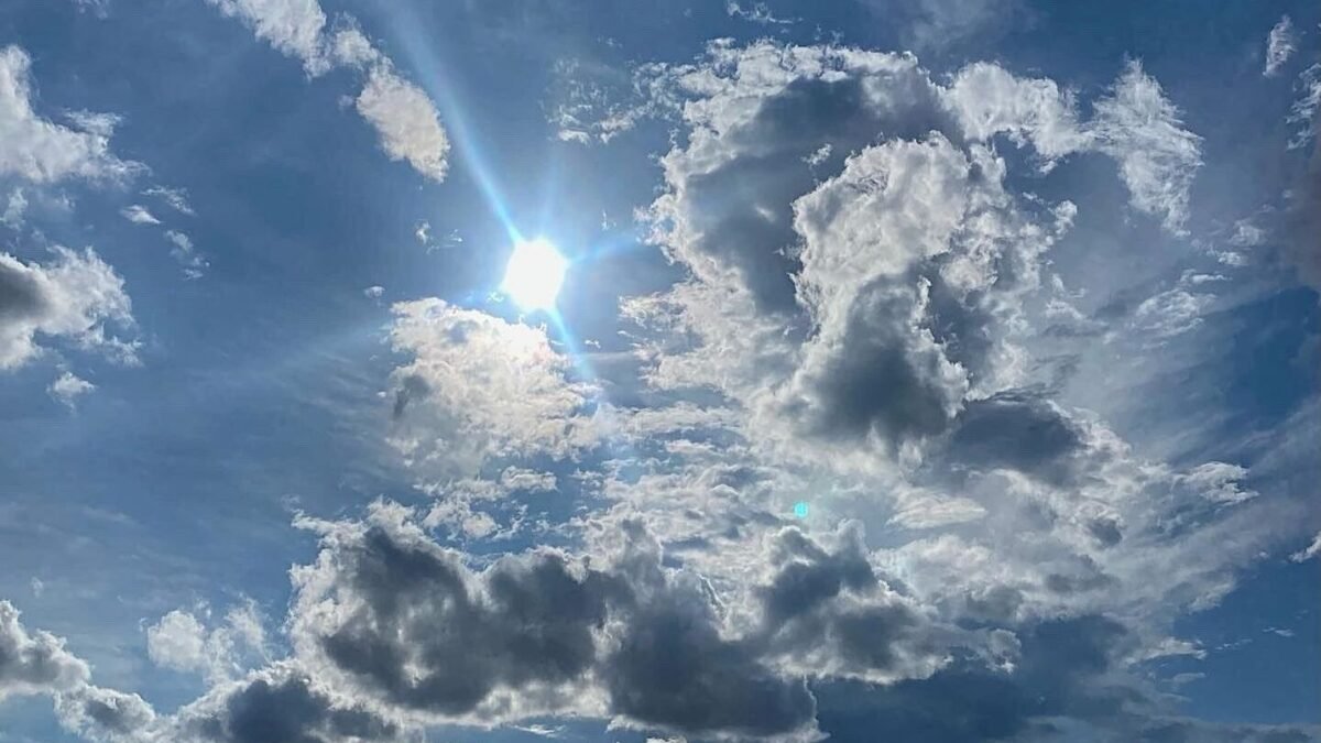 Mikróby v oblakoch ovplyvňujú náš svet. Menia počasie a odhaľujú Mikróby v oblakoch ovplyvňujú náš svet. Menia počasie a odhaľujú znepokojivý trend