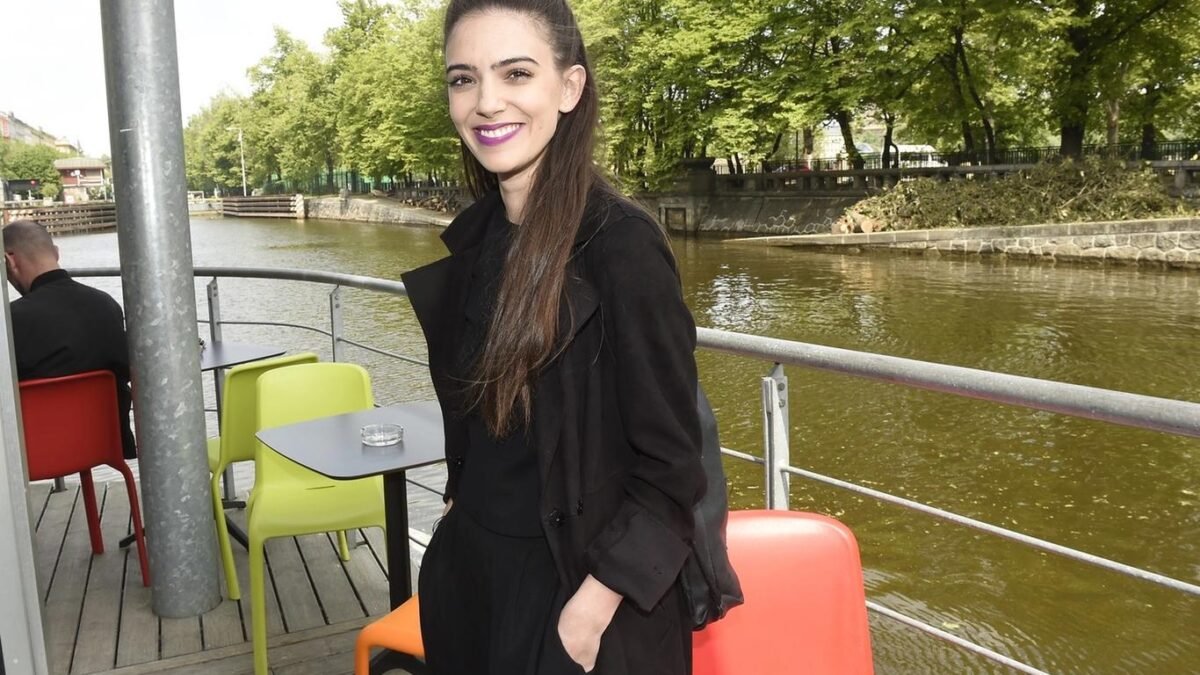 Natálie Holíková odchádza zo seriálu Ulica, napriek tomu má jasno: So Soňou by som sa neznesla, je falošná
