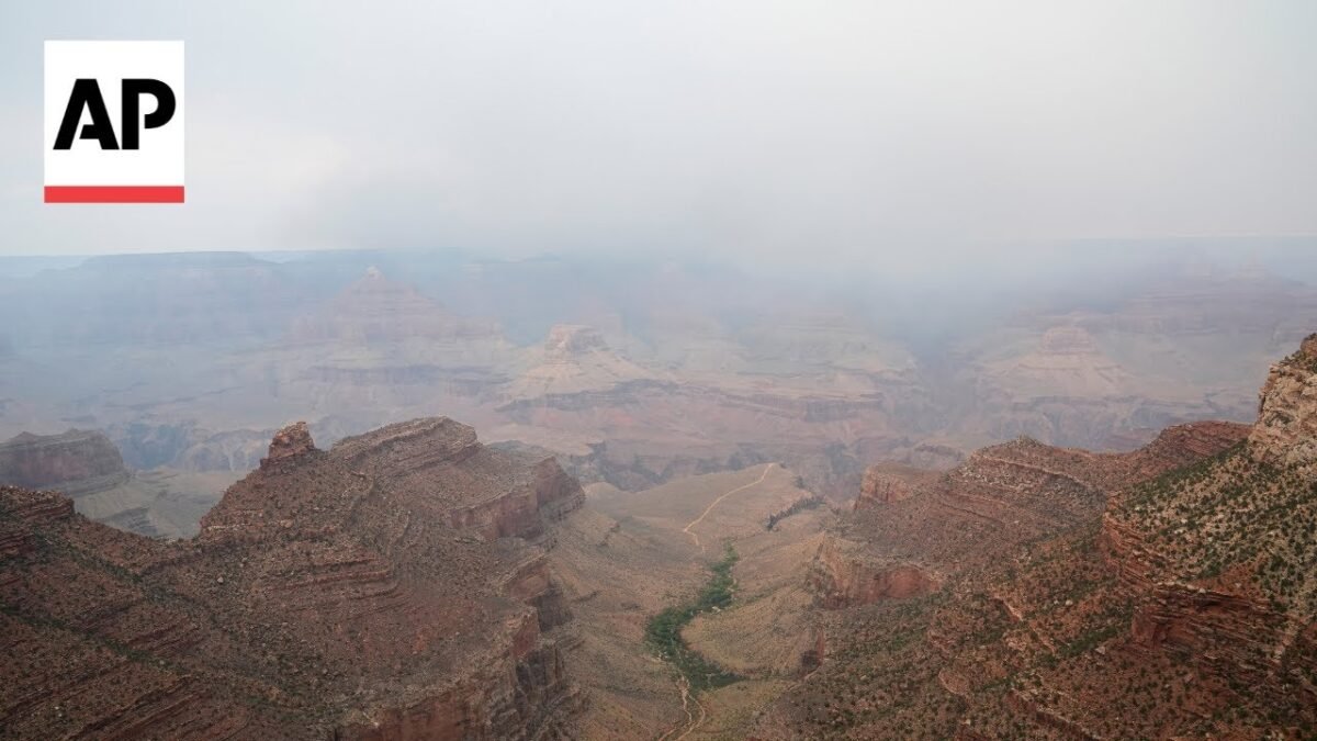 Požiar, ktorý zničil Grand Canyon Lodge, bol ponechaný horieť dni.