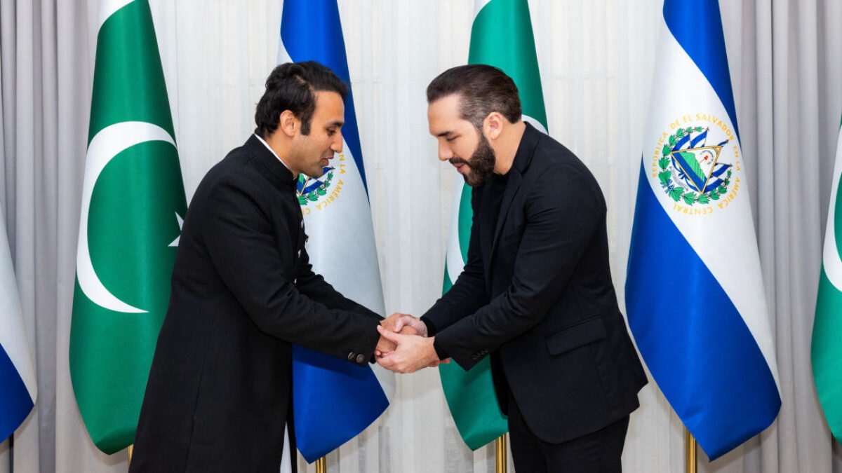 Lídri Salvádoru a Pakistanu sa stretli, aby prediskutovali Bitcoin.