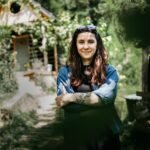 Ráj na zemi. Opuštěnou sušárnu bylinek proměnila k nepoznání, dnes se nestačí divit