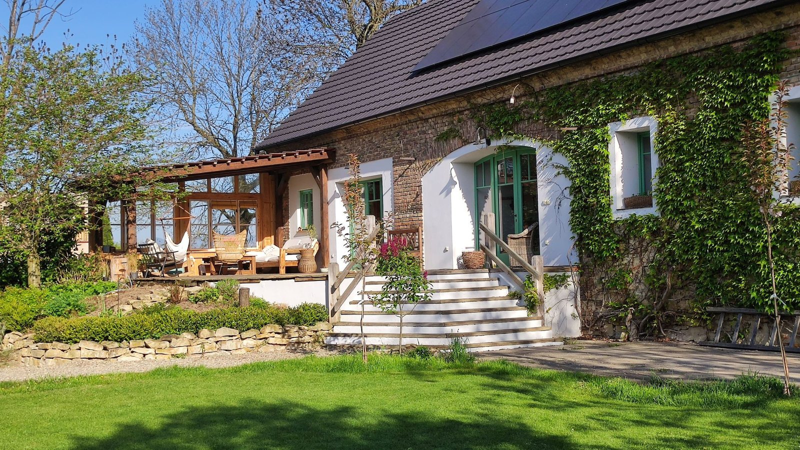 Rekonstrukce, kde zvítězil hlas srdce. Stodola po pradědovi a dům s exekucí