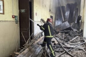 Rusko v noci opäť bombardovalo Ukrajinu, hlásia obete.