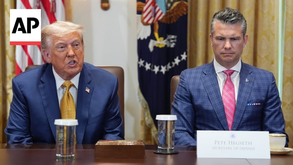 Trump nechce povedať, kto nariadil pozastavenie dodávok zbraní pre Ukrajinu