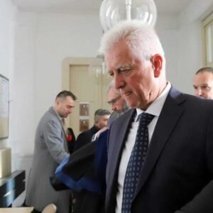 Podnikateľ J. Brhel a jeho syn odmietli vypovedať v kauze Mýtnik ako svedkovia.
