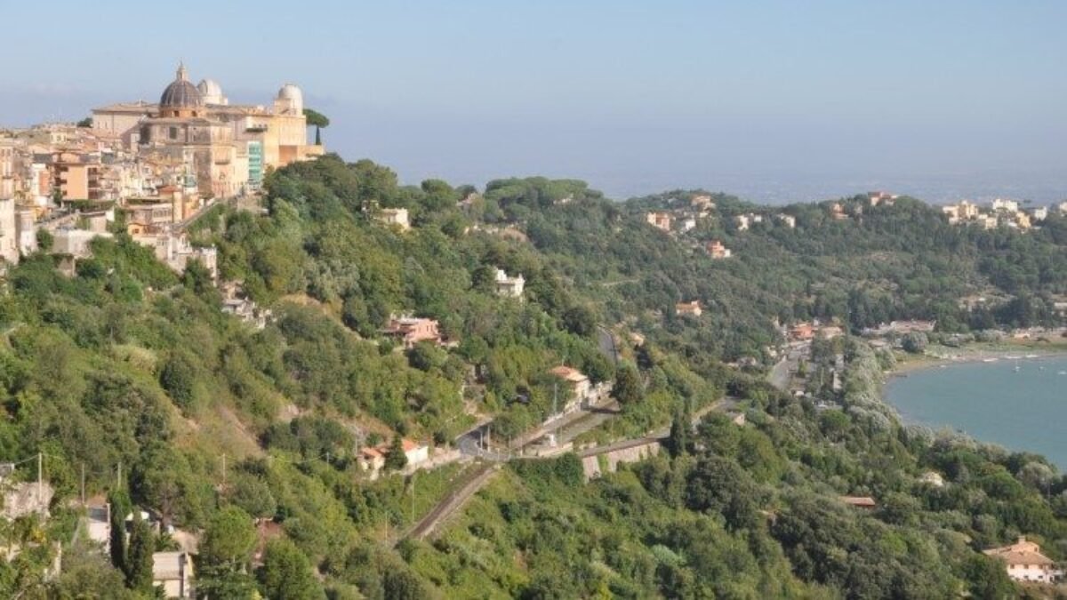 Pápež navštívil Castel Gandolfo niekoľko dní pred svojím presunom