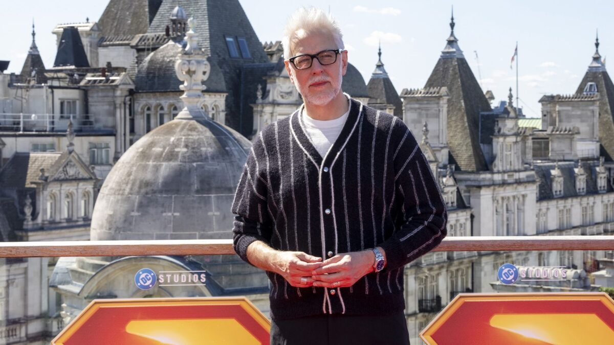 James Gunn nemôže natočiť film o obľúbenej náhrade Spider-Mana od DC — a dôvody, prečo to tak je, sú neuveriteľné.