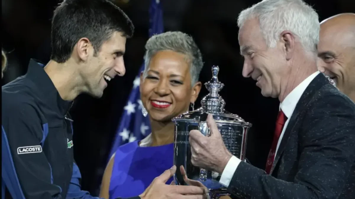 John McEnroe mení dva scenáre, ktoré môžu prinútiť Novaka Djokoviča ukončiť kariéru.