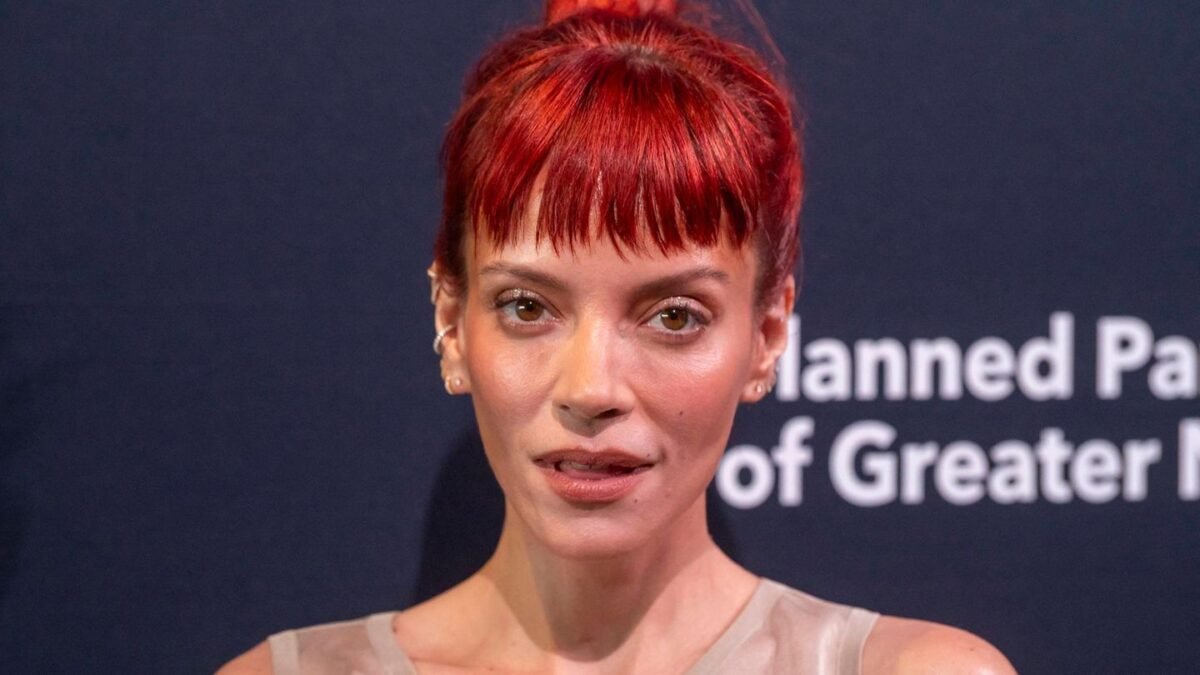 Lily Allen: Vo svojom podcaste otvorene hovorí o svojich potratoch.
