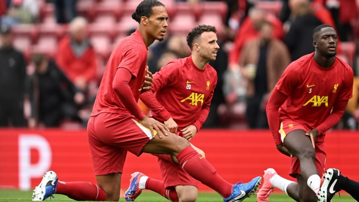 Kapitán Liverpoolu Virgil Van Dijk sa vyjadril k tragédii Dioga Jotu.