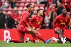 Kapitán Liverpoolu Virgil Van Dijk sa vyjadril k tragédii Dioga Jotu.