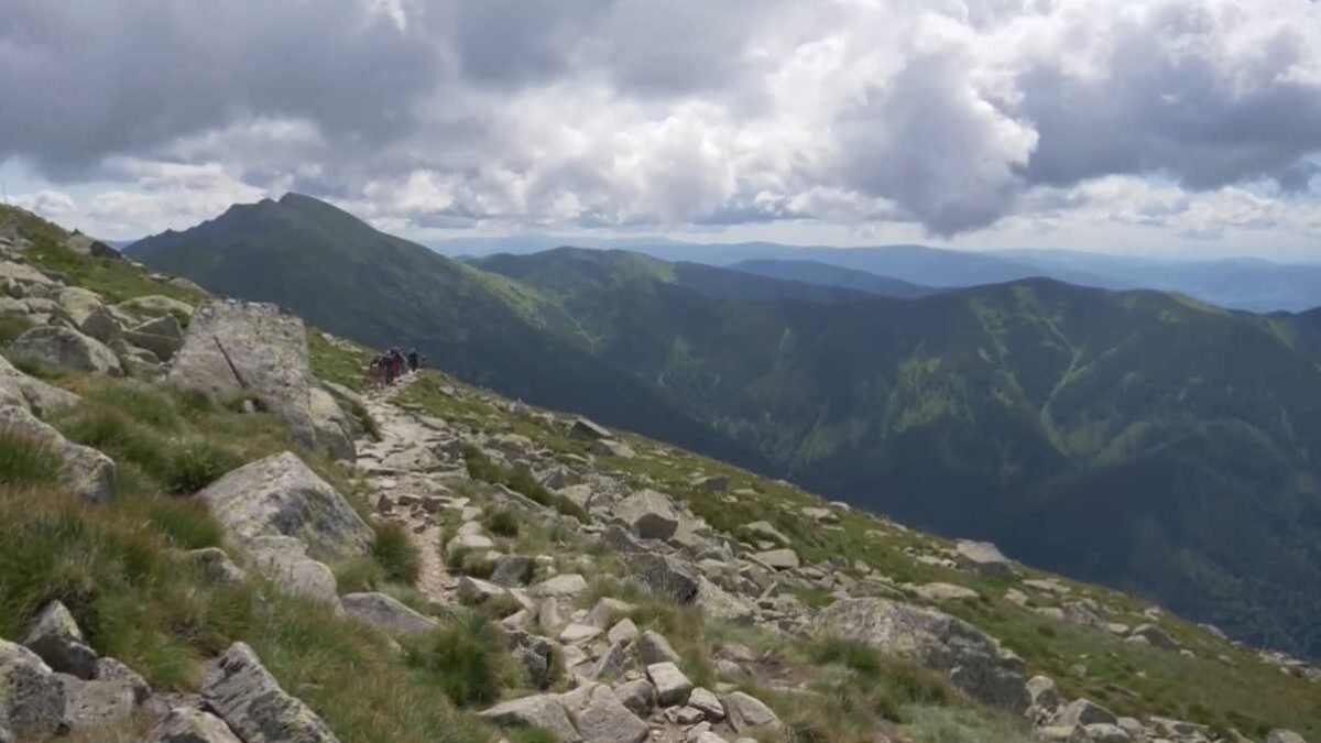 Turista zahynul pri páde medzi Ďumbierom a Chopkom