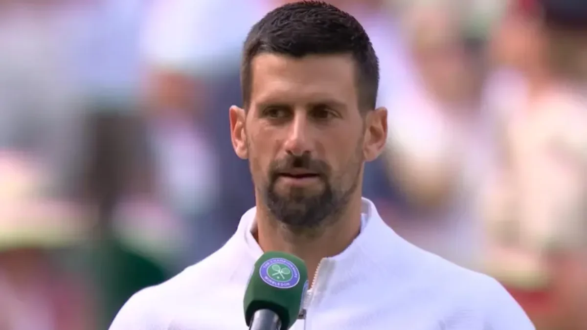 Novak Djokovic sa pridáva do debaty o podmienkach vo Wimbledone: „Nie tráva, ale loptičky“.