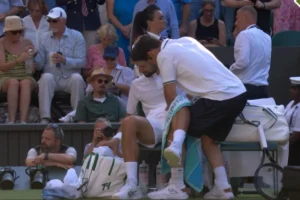 Novak Djokovič sa zamýšľa nad ťažkosťami pri prehre so Sinnerom: ‚Padlo mi na um...