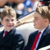 Princ Louis ešte nikdy nebol vo Wimbledone, ale jeho topánky áno.