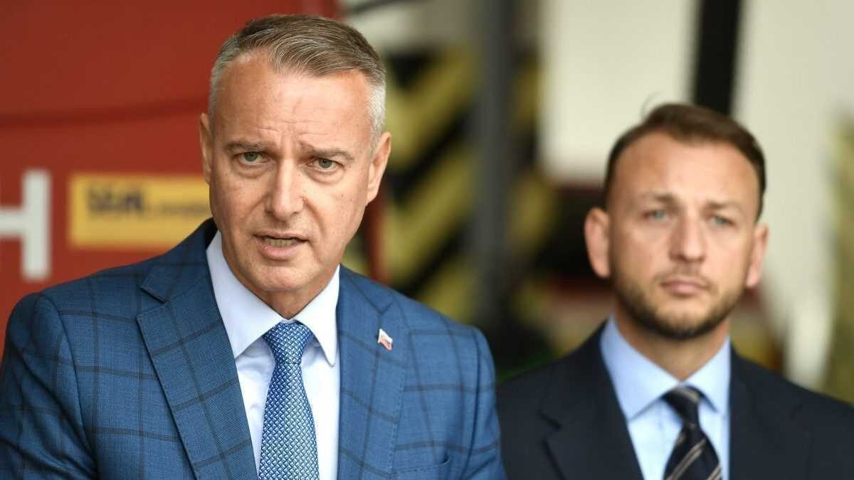 O odvolávaní ministrov by sa mohlo rokovaž v septembri