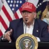 Donald Trump navštívil nové centrum pre migrantov Aligátorí Alcatraz